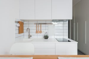tiling and clean kitchen worktops